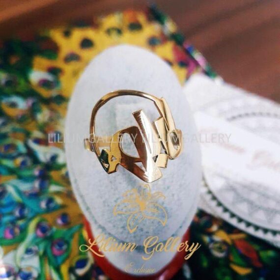 پلاک طلا به اسم هورا