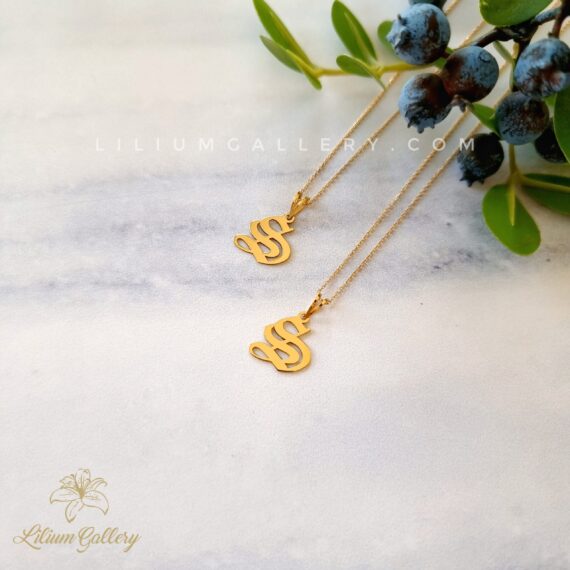 پلاک طلا با حروف S