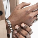 قوانین استفاده از دستبند در آقایان