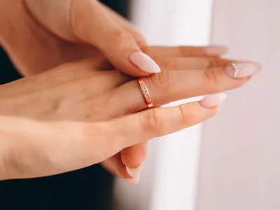 رنگ الماس برای انگشتر طلای رزگلد