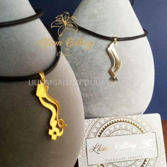 پلاک طلا به اسم رایا وانیا