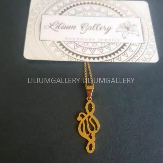 پلاک طلا به اسم لیانا